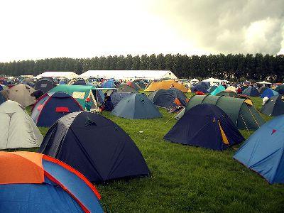 Alege o vacanță cu un cort pe Oka: camping sau singurătate?